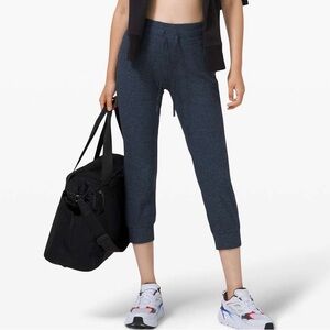 Lululemon Ready to Rulu Jogger Crop Pants Heathered/Black True Navy Size 0